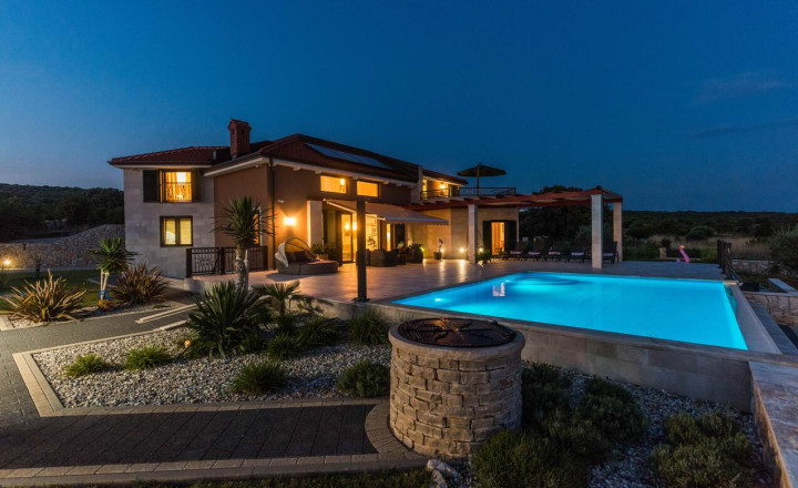 Luxusná vila priamo na pobreží Jadranského mora