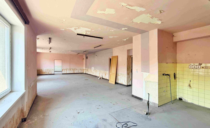 Polyfunkčná budova Horná Mičiná, 1800m2, bývanie aj biznis - fotografia 5